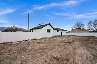 12332 S 2700 W, Riverton, UT 84065 - Photo 24