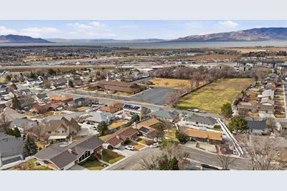 355 W 1700 S, Orem, UT 84058 - Photo 38