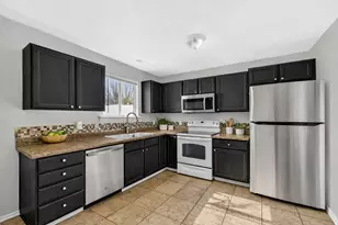 422 E 2050 N, North Ogden, UT 84414 - Photo 2