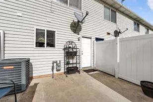 422 E 2050 N, North Ogden, UT 84414 - Photo 14