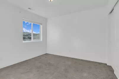 5056 W Bilston Ln S, Herriman, UT 84096 - Photo 32