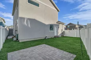 5056 W Bilston Ln S, Herriman, UT 84096 - Photo 42