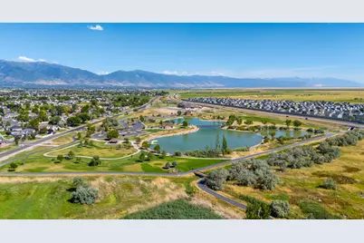 3074 S Edgewater Ln W, Syracuse, UT 84075 - Photo 2