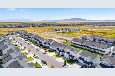 3074 S Edgewater Ln W, Syracuse, UT 84075 - Photo 34