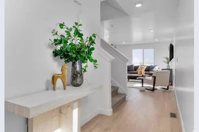 178 E Glencoe Dr #1056, Lehi, UT 84048 - Photo 2