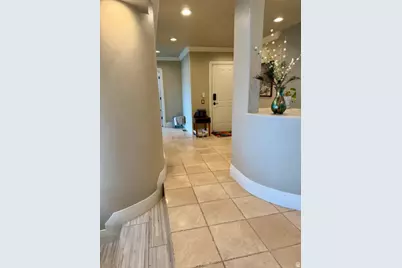 941 N Sandhurst Dr E, Salt Lake City, UT 84103 - Photo 14