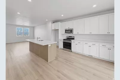 11778 S Flying Fish Dr #611, South Jordan, UT 84009 - Photo 2