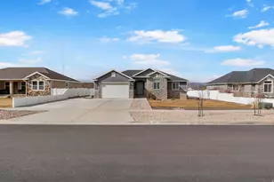 1383 N 200 E, Nephi, UT 84648 - Photo 28