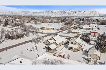 507 S 200 W, Wellsville, UT 84339 - Photo 32