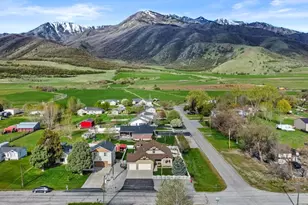 507 S 200 W, Wellsville, UT 84339 - Photo 2
