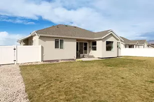 1154 N Berra Blvd, Tooele, UT 84074 - Photo 32