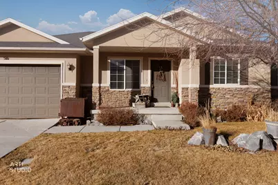 516 W Natalie Way #116, Saratoga Springs, UT 84045 - Photo 2