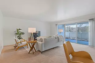 2286 E Carriage Ln, Holladay, UT 84117 - Photo 8