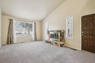 48 San Rafael Ct, West Jordan, UT 84088 - Photo 2