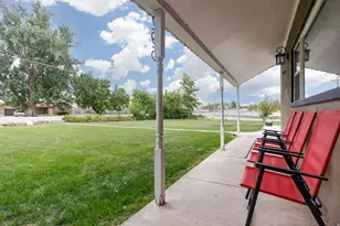 295 S State St, Ferron, UT 84523 - Photo 6