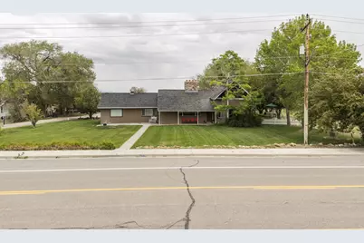 295 S State St, Ferron, UT 84523 - Photo 38