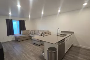 1048 E Scuttlebutt Ln, Saratoga Springs, UT 84045 - Photo 2