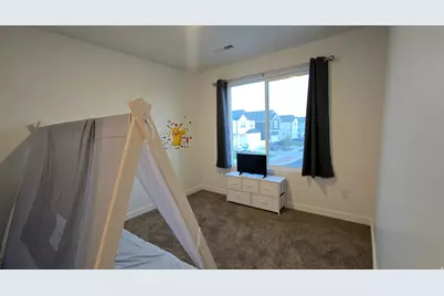 1048 E Scuttlebutt Ln, Saratoga Springs, UT 84045 - Photo 10