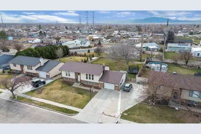 2181 S Katies Way, Clearfield, UT 84015 - Photo 1
