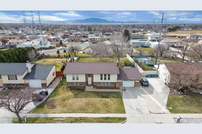 2181 S Katies Way, Clearfield, UT 84015 - Photo 8