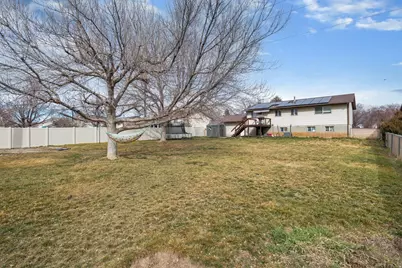 2181 S Katies Way, Clearfield, UT 84015 - Photo 28