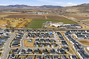 852 N 930 W, Tremonton, UT 84337 - Photo 8