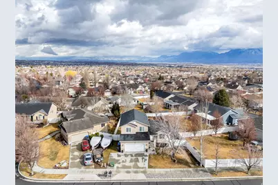 5496 W Prairie Dawn Ln, Herriman, UT 84096 - Photo 38