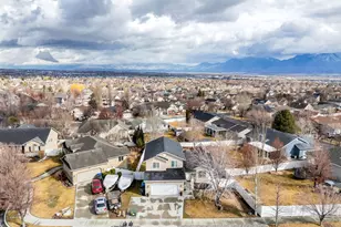 5496 W Prairie Dawn Ln, Herriman, UT 84096 - Photo 38