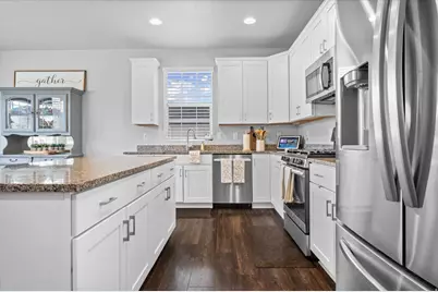 1443 W 550 S, Syracuse, UT 84075 - Photo 8