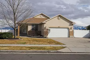 5975 S Ridge Flower Way W, Salt Lake City, UT 84118 - Photo 2
