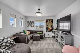 2049 W Natalie Ave, Syracuse, UT 84075 - Photo 16