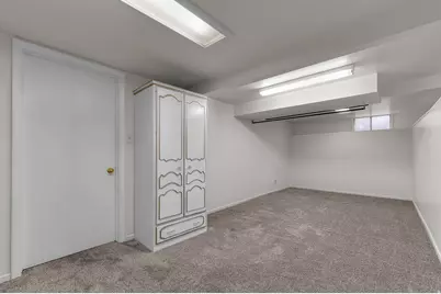 2842 E 7375 S, Cottonwood Heights, UT 84121 - Photo 16