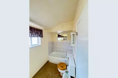 692 S 300 W, Mount Pleasant, UT 84647 - Photo 8