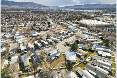 11265 S Crescent Park Cir E, Sandy, UT 84094 - Photo 28