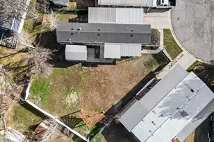 11265 S Crescent Park Cir E, Sandy, UT 84094 - Photo 26