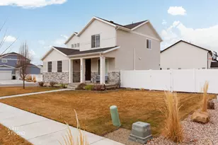 948 S Spg Cyn Wy, Springville, UT 84663 - Photo 2