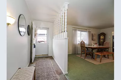 2278 E Carriage Ln S, Holladay, UT 84117 - Photo 4