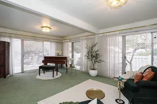 2278 E Carriage Ln S, Holladay, UT 84117 - Photo 10