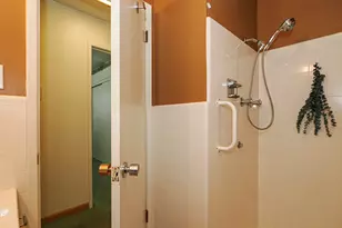 2278 E Carriage Ln S, Holladay, UT 84117 - Photo 26