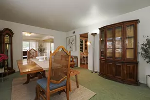 2278 E Carriage Ln S, Holladay, UT 84117 - Photo 8