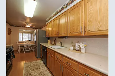 2278 E Carriage Ln S, Holladay, UT 84117 - Photo 14