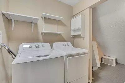 5327 S 560 E #F, Murray, UT 84107 - Photo 12