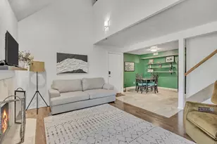 5327 S 560 E, Murray, UT 84107 - Photo 2