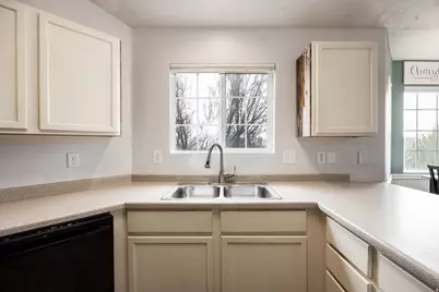 2101 N Morning Star Dr #C10, Saratoga Springs, UT 84045 - Photo 10