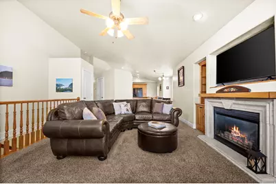 7432 S Green Berry Ct E, Midvale, UT 84047 - Photo 4
