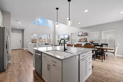 841 N 2175 W, Layton, UT 84041 - Photo 14