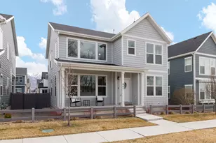 841 N 2175 W, Layton, UT 84041 - Photo 2