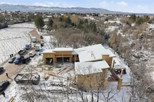 3773 E Quail Hill Ln S, Sandy, UT 84092 - Photo 36