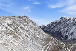 3773 E Quail Hill Ln S, Sandy, UT 84092 - Photo 44