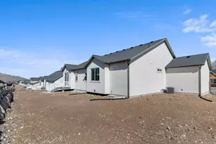 1024 S Tanner Rd, Santaquin, UT 84655 - Photo 2